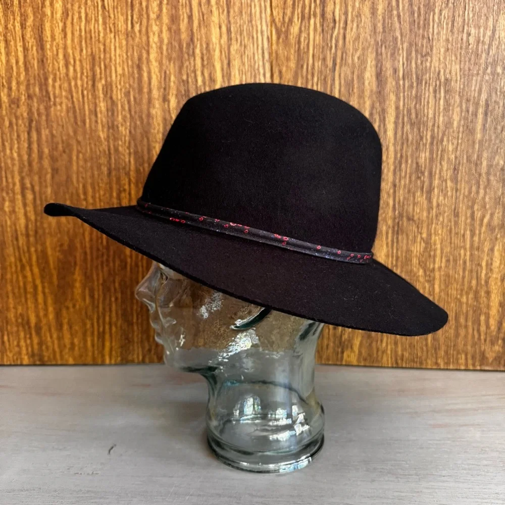 TRUE RELIGION Womens Wool Black Wide Brim Fedora Homburg Hat Classic Chic‎ 22”